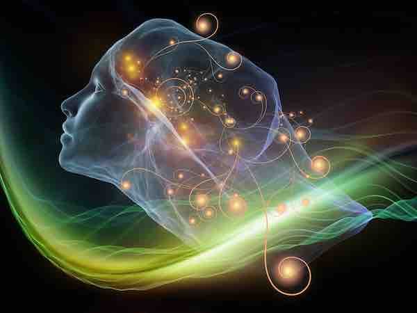 image d'un visage transparent pour illustrer l'énergie du vide